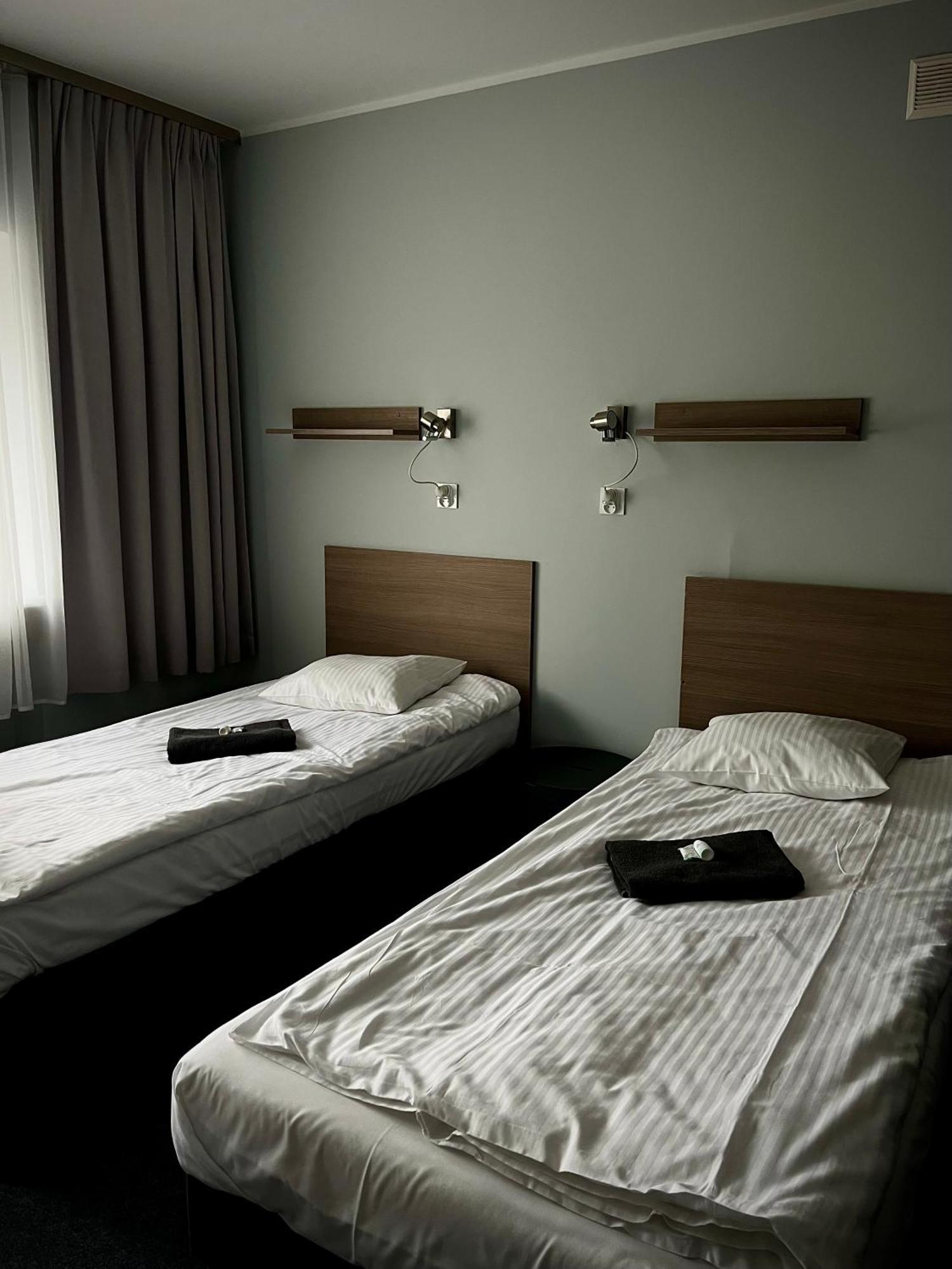 Hostel Azymut Września 外观 照片